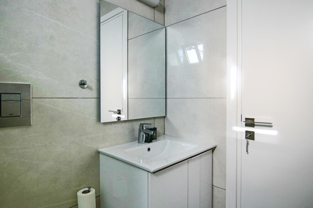 Phaedrus Living - Seaside Executive Flat Harbour 204 Apartment Paphos ภายนอก รูปภาพ